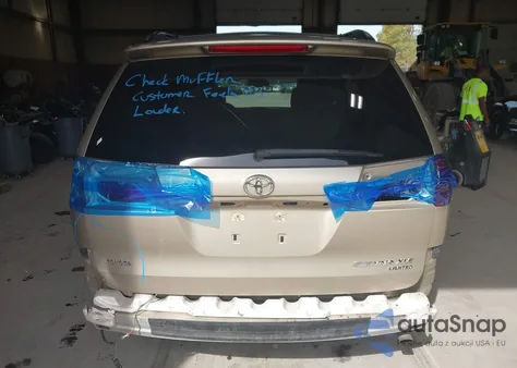 2004 Toyota Sienna Xle Limited z USA, uszkodzony, nr VIN 5TDZA22C44S185518